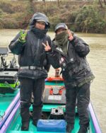 楓です。3/19に行われた、
2025 MONSTER HUNTING R
“BIG FISH BATTLE"
LAKE KAMEYAMA
 
ウェインサイズ40cm以上、 ビッグフィッシュバトル形式の一本勝負‼️に、
@toshistagram 須藤さんのお声掛けで✨🙏🏼✨
@ben_kawashima 川島さんのバックシートに乗せて頂きました✨🙏🏼✨
 
❄️混じりの☔️風🌀に耐えられず12時過ぎに上がりましたが、
96名参加中、3本50upが😀すご〜い‼️

じゃんけん大会も楽しく、豪華ルアーと、
@southerboatsサウザーバウデッキを頂きました！
 
@suzu_fishingram 前から逢いたかったおすずさん、
とっても可愛かった💕

@nomuraboat 初対面の時から好きになったのむらボート若女将さん🩷と、テンちゃん可愛かった👍✨

すっごく楽しかったです❣️
 
運営スタッフの皆様おつかれさまでした！
気軽にお声掛けしてくれた皆さま、ありがとうございました！

@tsubakimoto2110 
@wa0412ta 
@yasutaka_inoue 
@blackhunterjig 
@orikin_kazuki_orikane 
@exbees 
@kei.1976.armstrong 

#MONSTERHUNTING R
#亀山湖
#のむらボートハウス 
#つばきもとボート 
#バス釣り
#アルフハイト
#alfheid