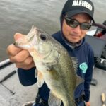 @t_mizuno_ ✨✨
アルフハイトプロスタッフの水野さん🚤

先日の霞ヶ浦。
ALFHEID QUICK DANCE ST 5.7"
相模ミミズゥ/ホワイトフレーク
柔らか素材なので優しく丁寧にピッチングで。

とのお話🔥🔥🔥🙌🙌🙌

ALFHEID
https://tackle8.com/

Fishing line : DUEL TB CARBON BASS 8lb
#ハードコアバス
#ラトゥール
#アルフハイト
#Zファクトリー

#バス釣り 
#bassfishing 
#クイックダンス
#alfieid